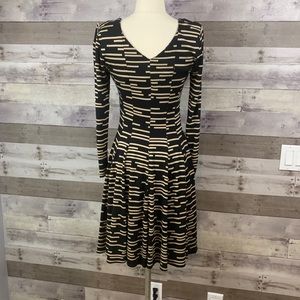 HD in Paris Black Tan Print Saraid Fit & Flare S